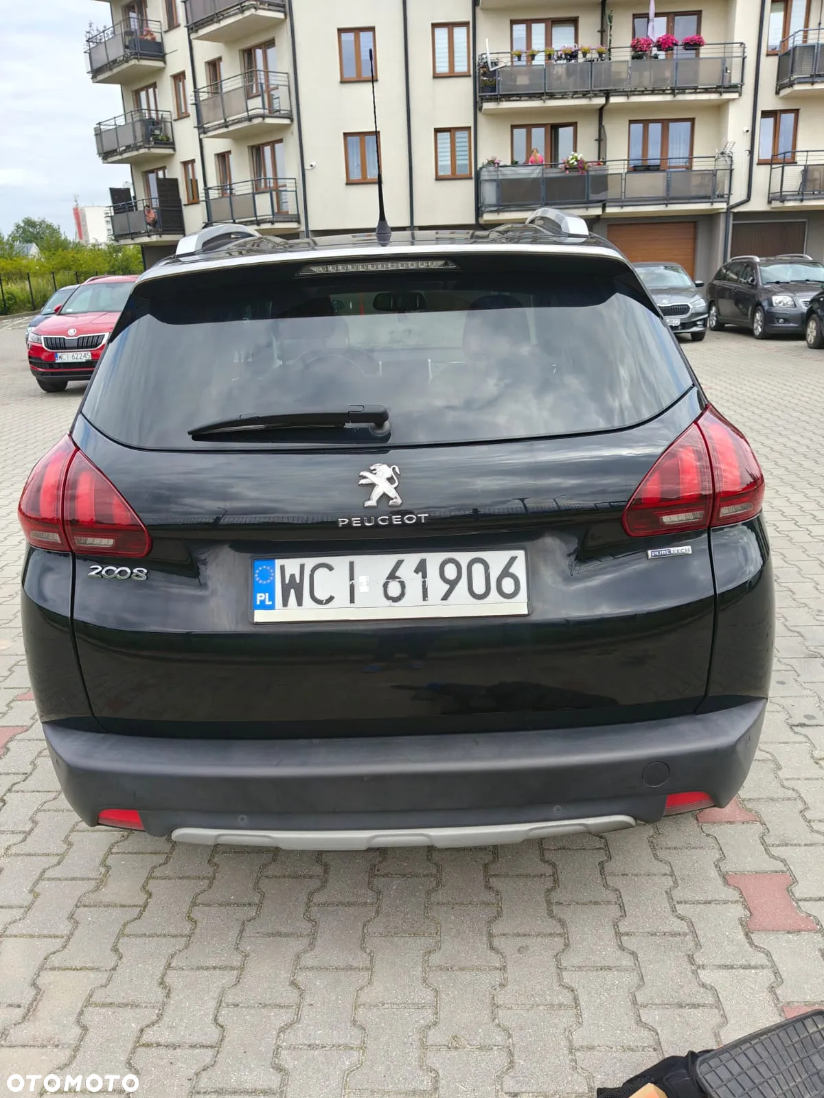 Peugeot 2008 1.2 Pure Tech Allure S&S EAT6 - 7