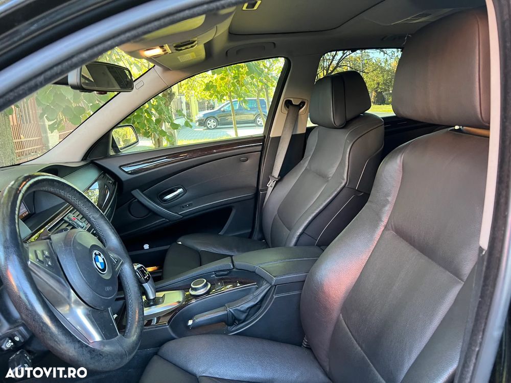 BMW Seria 5 535i xDrive Aut. Luxury Line - 28