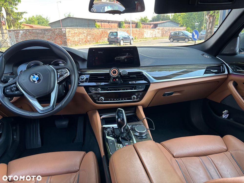 BMW Seria 5 - 32