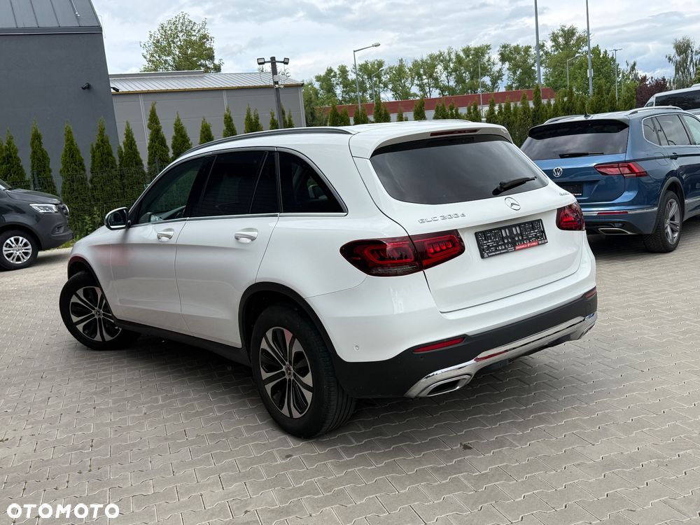 Mercedes-Benz GLC 200 d 4-Matic Business Edition - 6