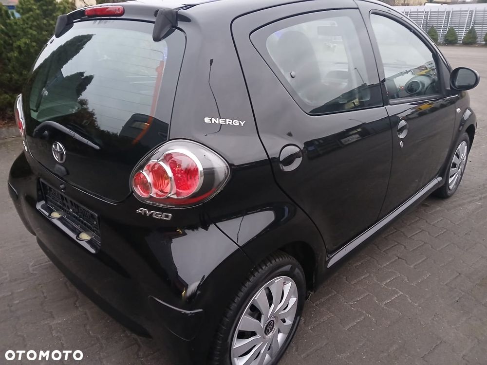 Toyota Aygo - 10
