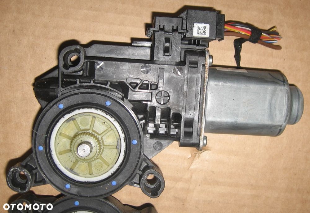 silnik szyby TRANSPORTER T5 POLO FABIA 6Q2959802F 6Q2959801E - 2