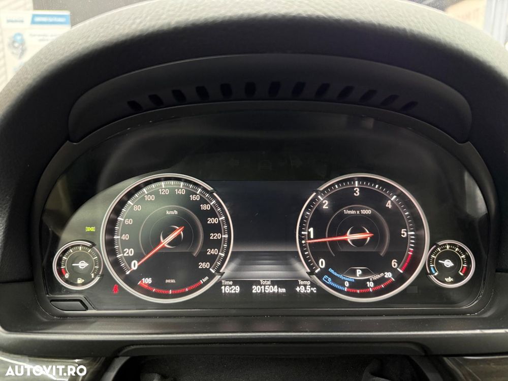 BMW Seria 5 525d xDrive Aut. Luxury Line - 23