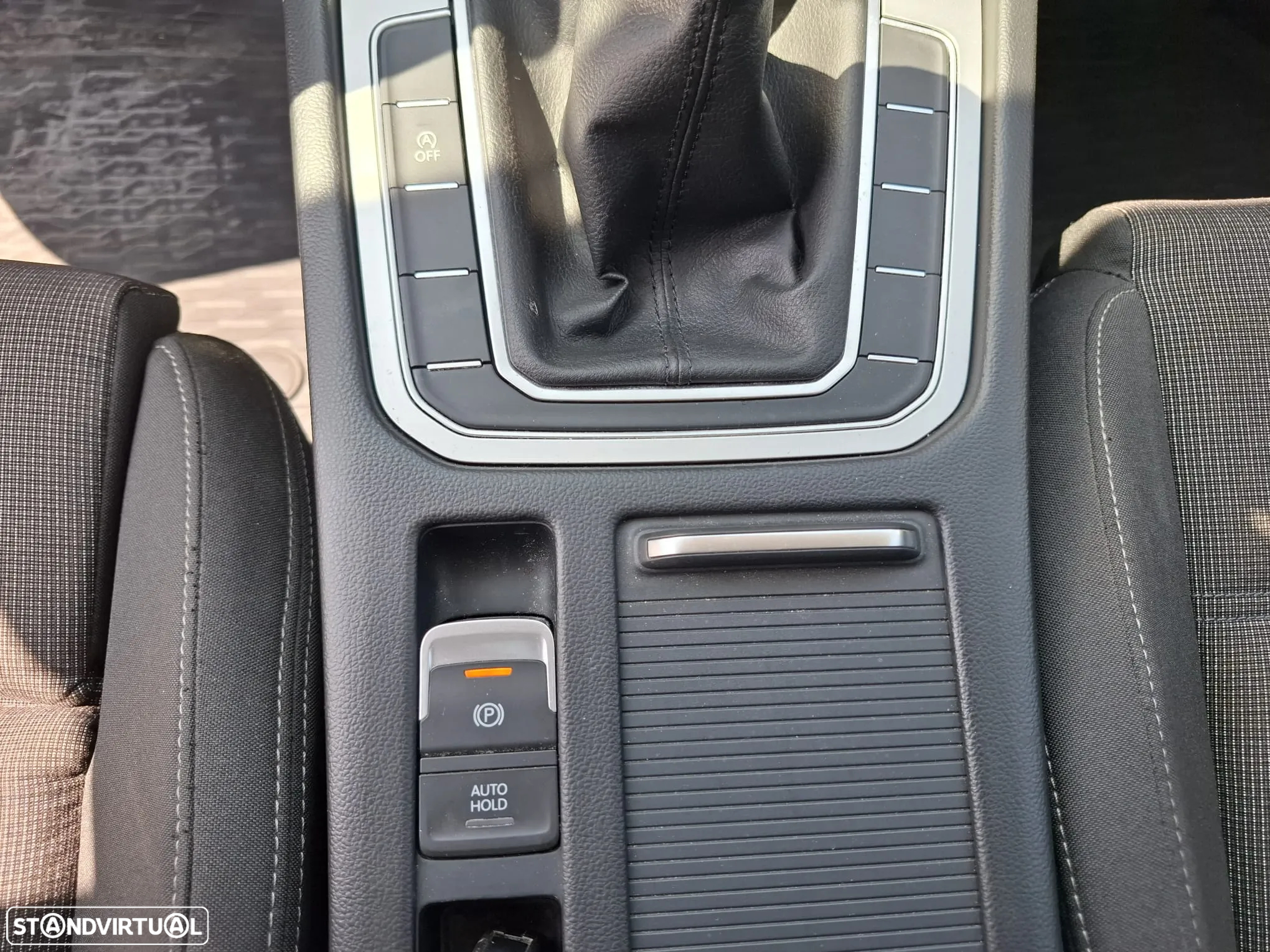 VW Passat 1.6 TDI Trendline - 34