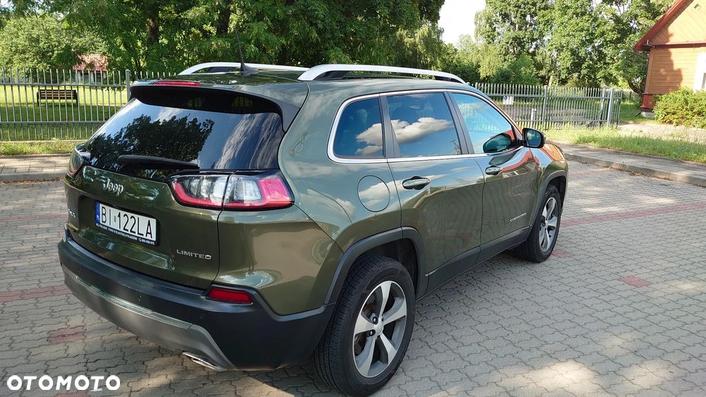 Jeep Cherokee - 9
