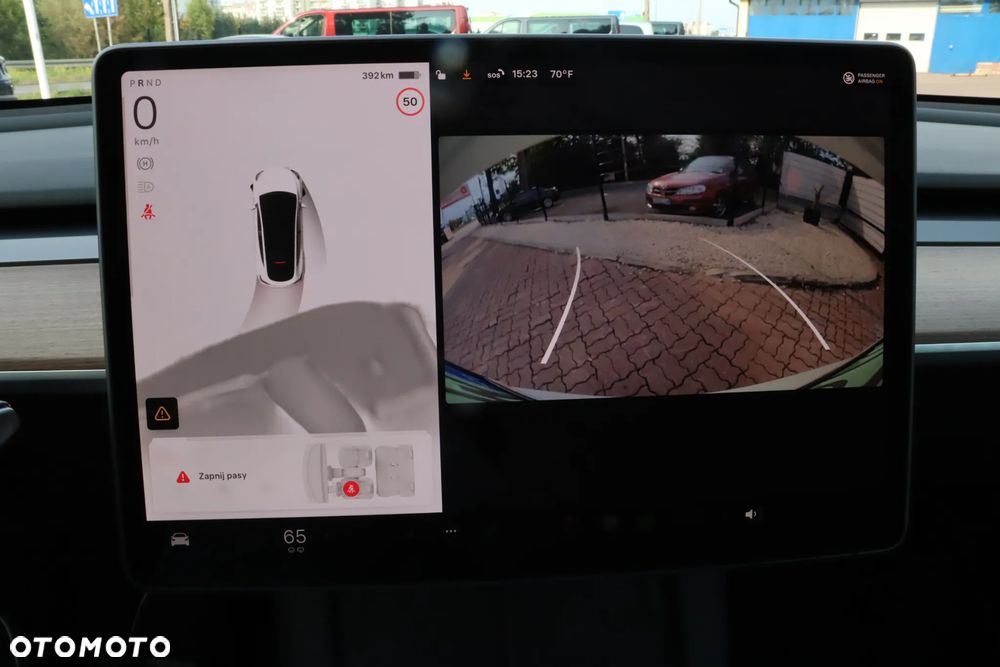Tesla Y Long Range AWD - 13
