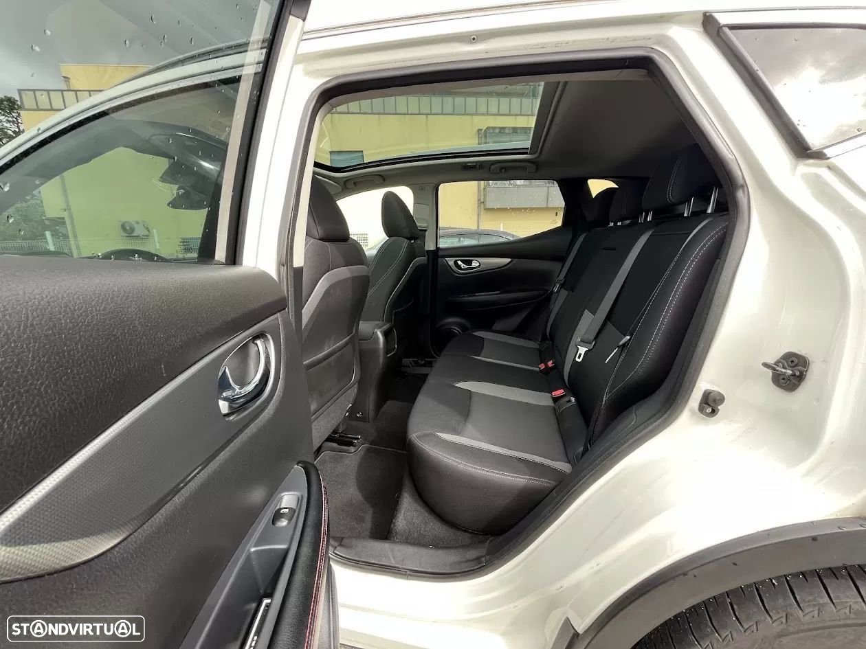 Nissan Qashqai 1.5 dCi N-Connecta 18 - 39