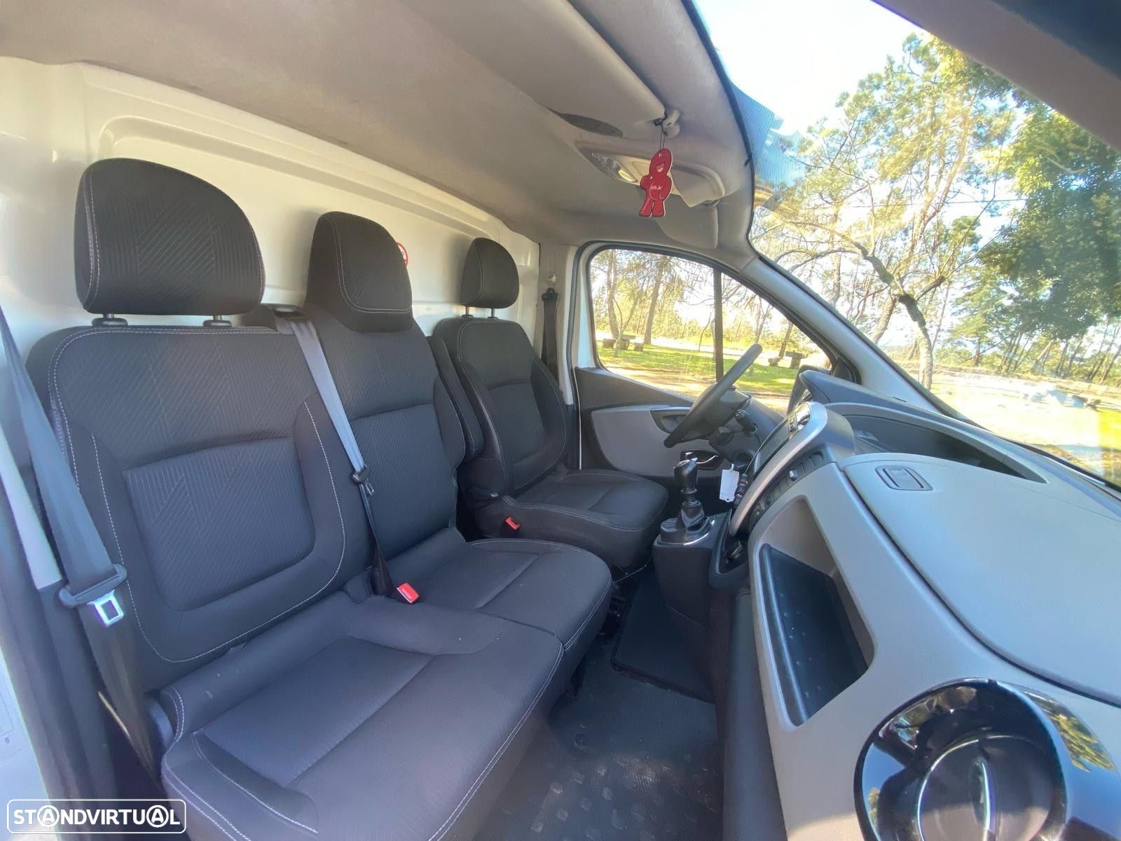 Renault Trafic 1.6 dCi L1H1 1.0T SS - 27