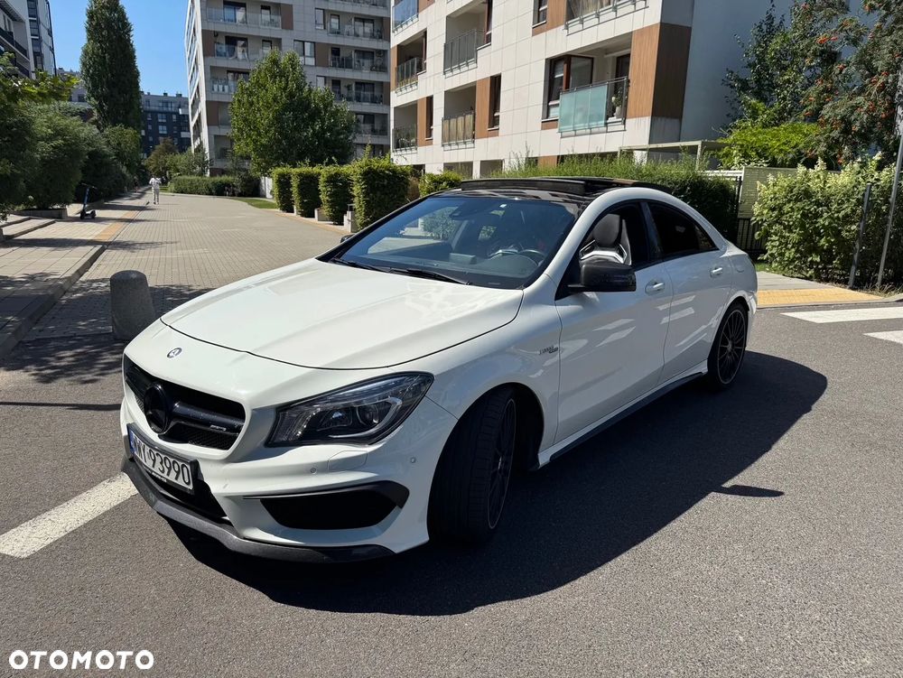 Mercedes-Benz CLA 45 AMG 4-Matic - 22