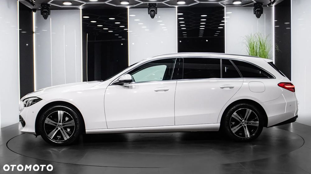 Mercedes-Benz Klasa C 300 e PHEV Avantgarde - 4