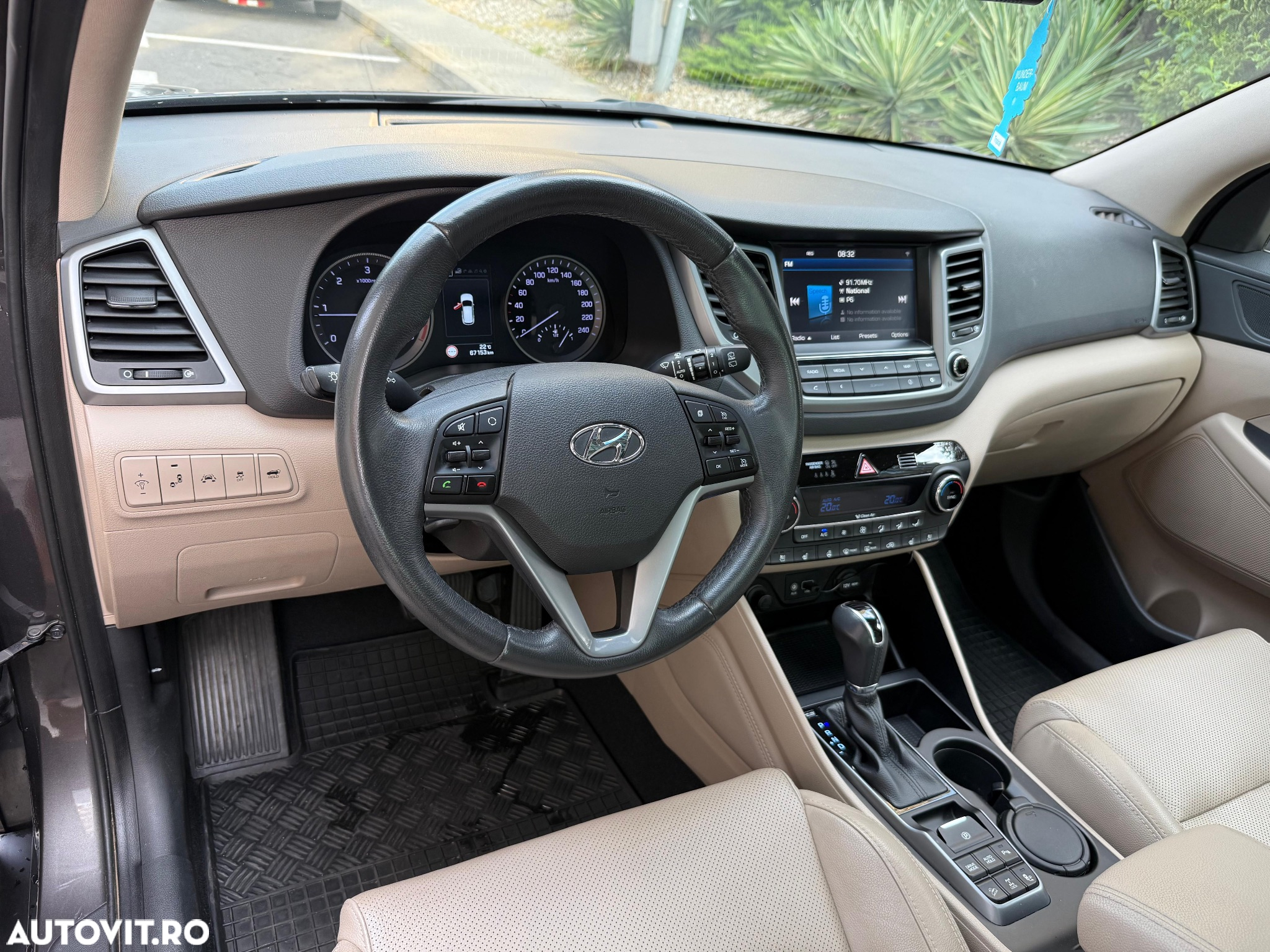 Hyundai Tucson 2.0 CRDI 4WD 6AT Style - 9