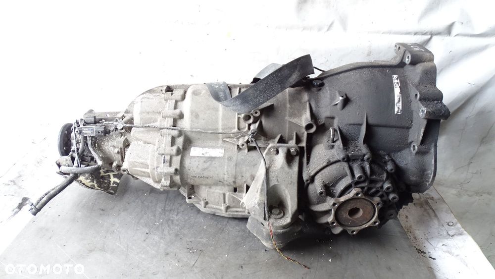 SKRZYNIA BIEGÓW AUTOMAT HKG AUDI A6 C6 3.0TDI - 9