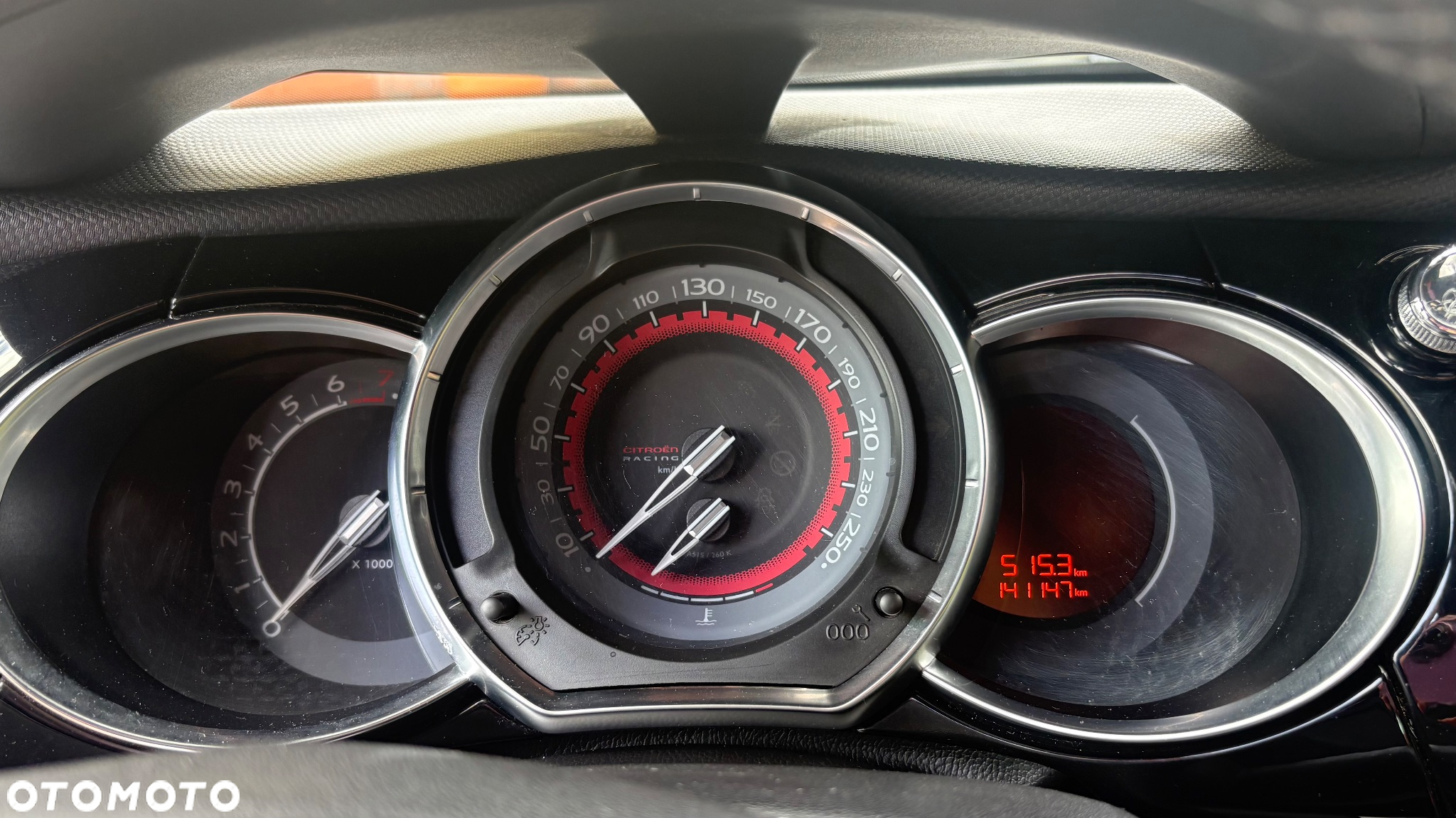 Citroën DS3 1.6 HDi SportChic - 6