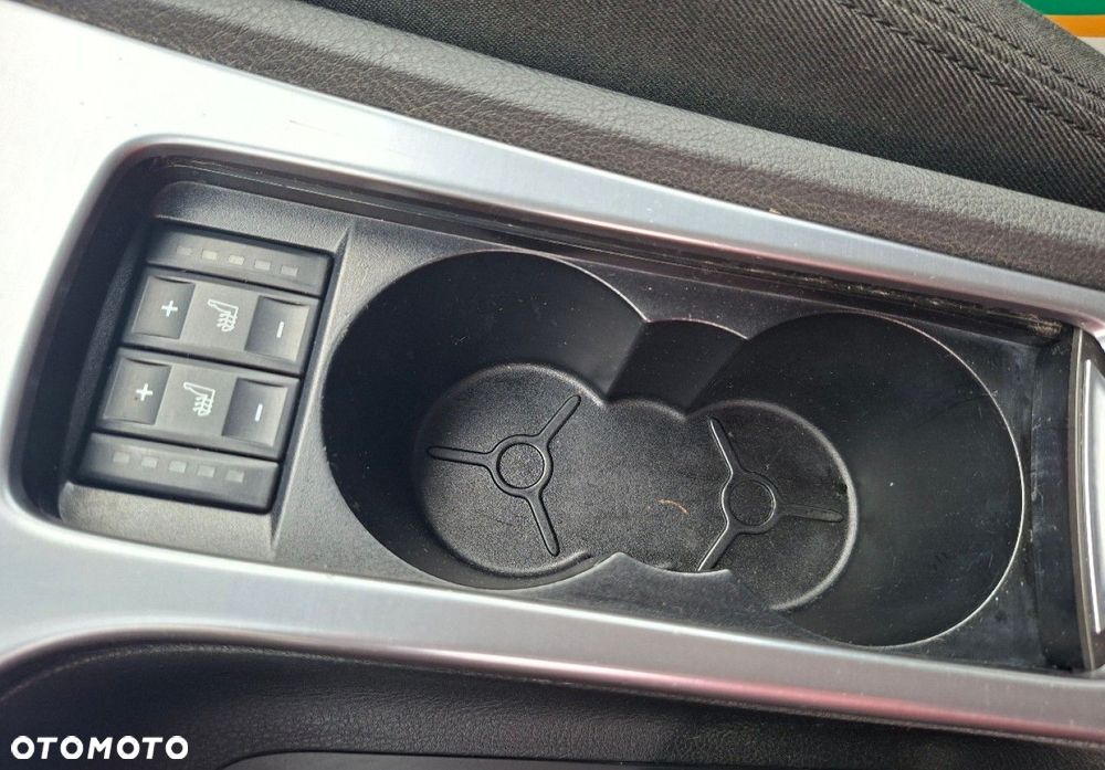 Ford Mondeo - 26