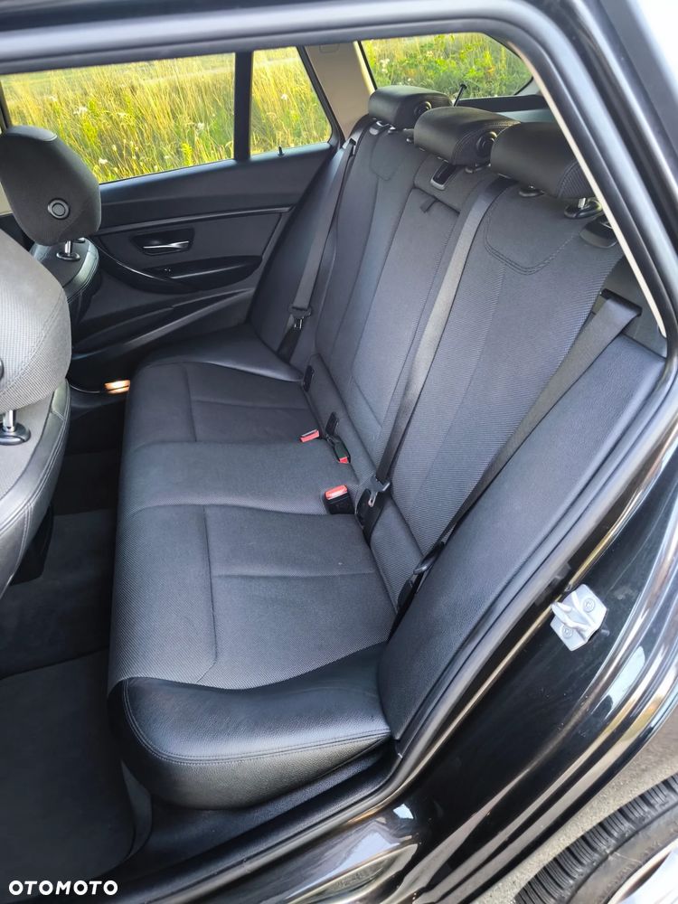 BMW Seria 3 316d Modern Line - 31