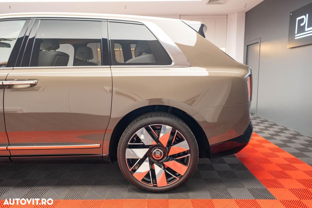 Rolls-Royce Cullinan - 38