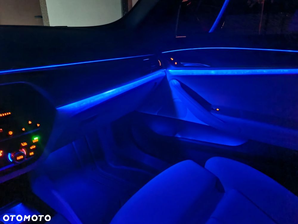 BMW Seria 5 520d Luxury Line - 12