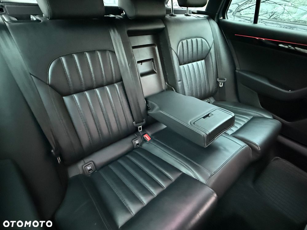 Skoda Superb 2.0 TDI 4x4 L&K DSG - 20