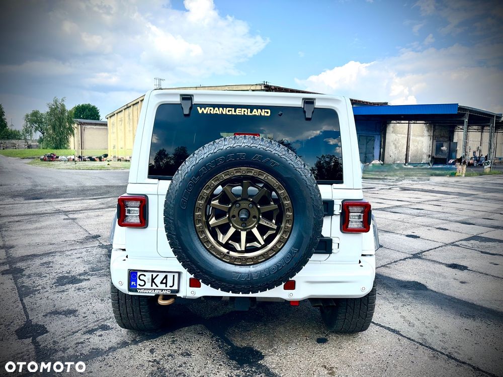 Jeep Wrangler - 5
