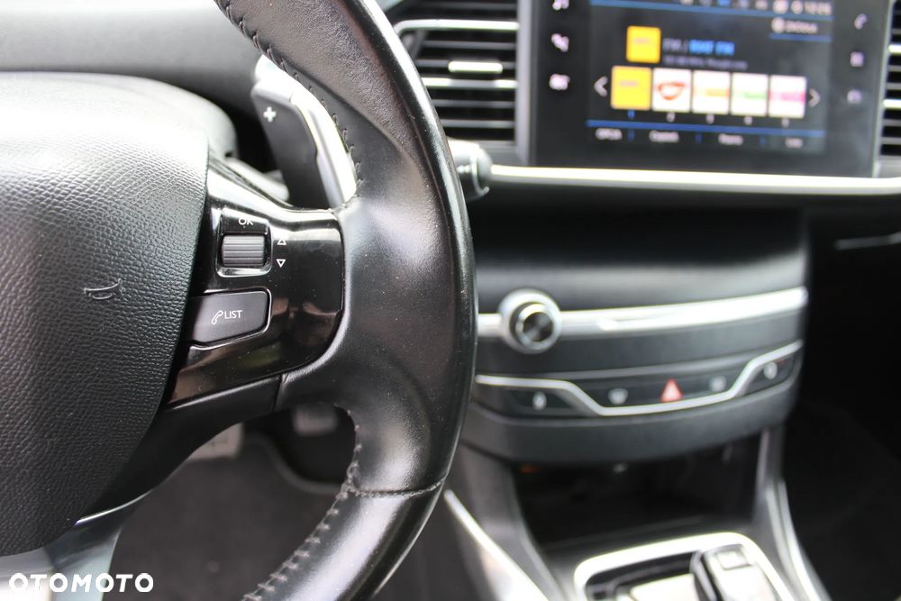 Peugeot 308 BlueHDi 130 EAT8 Stop & Start Allure Pack - 21