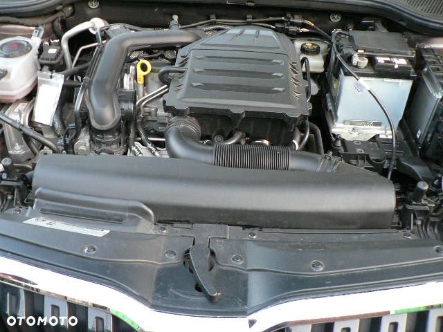 Skoda Kamiq 1.0 TSI Style - 11