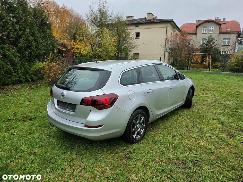 Opel Astra 1.4 Turbo Innovation - 14