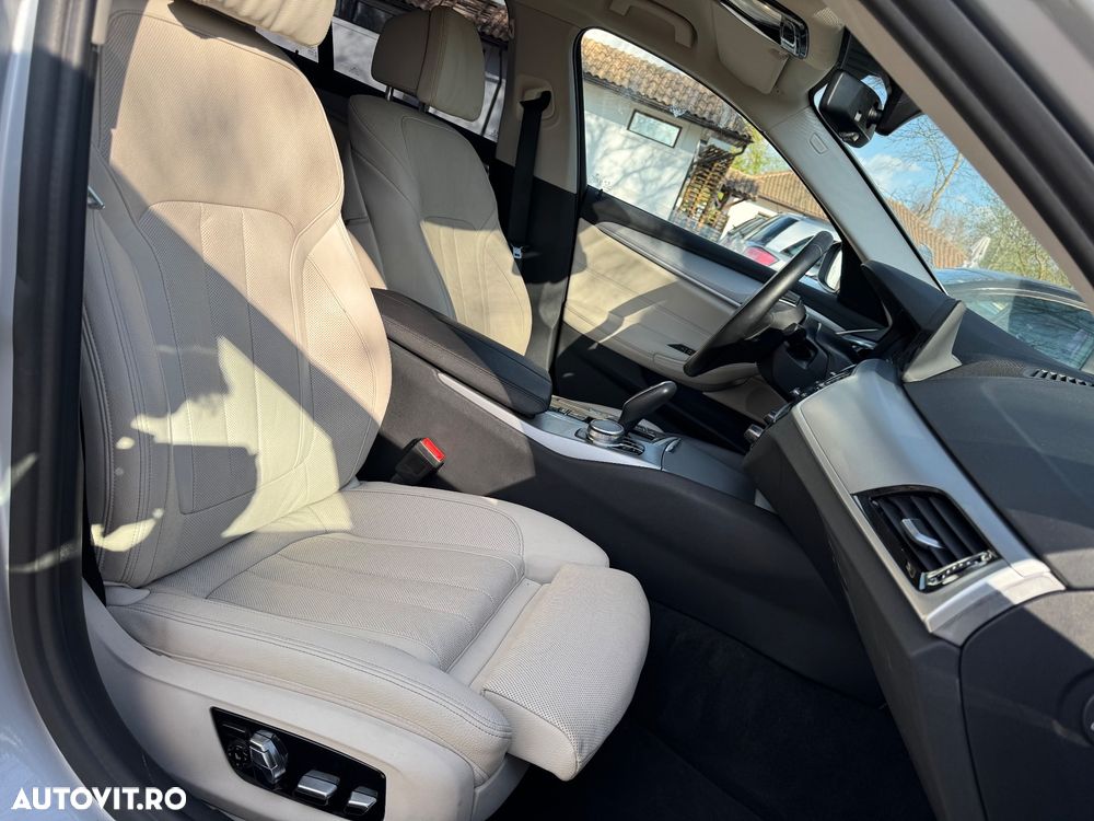 BMW Seria 5 530e xDrive Aut. - 17