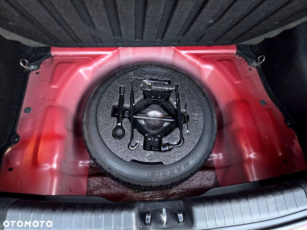 Kia Ceed - 31