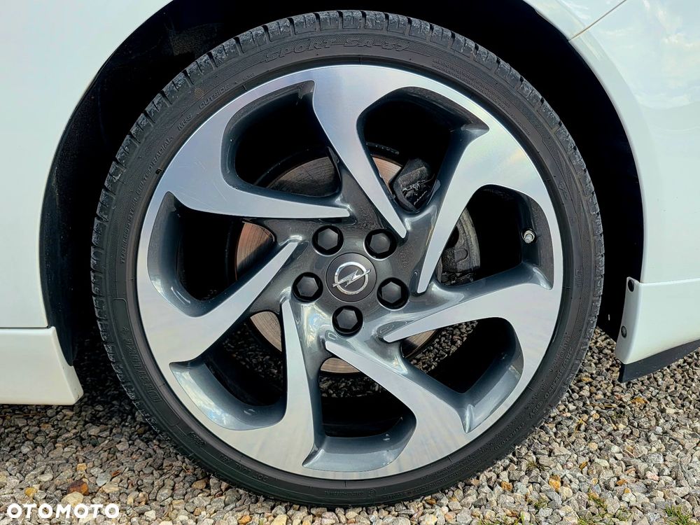 Opel Insignia 2.0 CDTI 4x4 Automatik Sport - 32