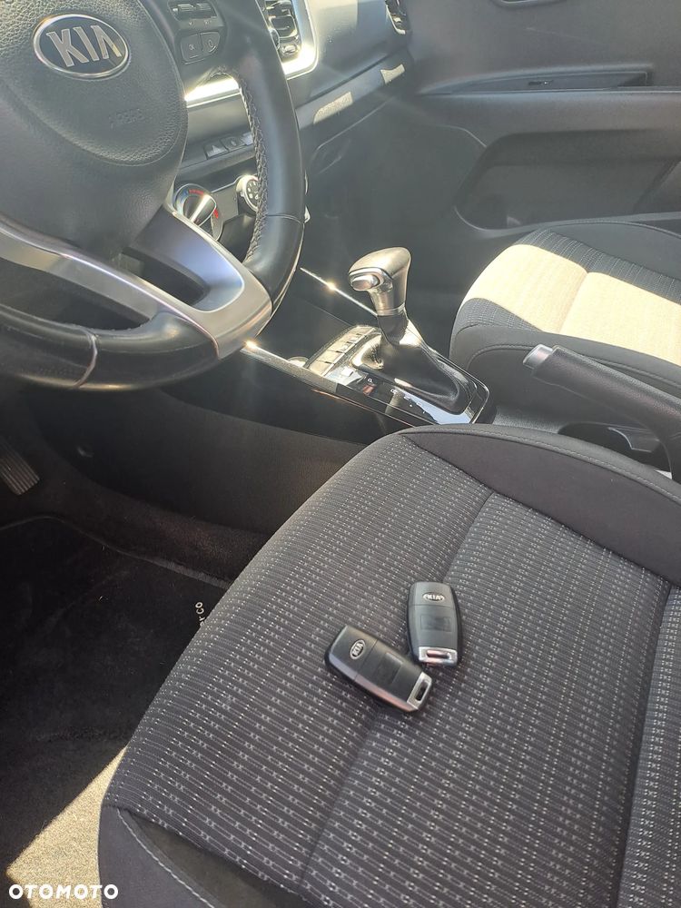 Kia Stonic - 15