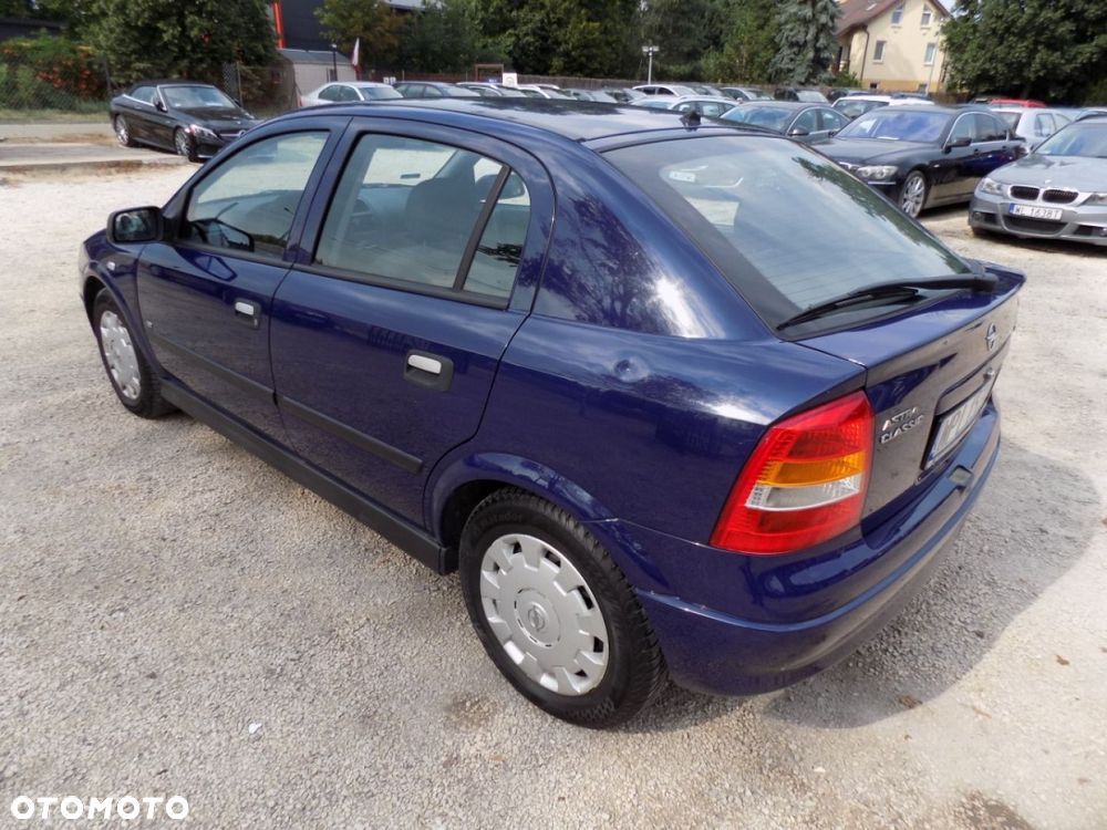 Opel Astra - 4