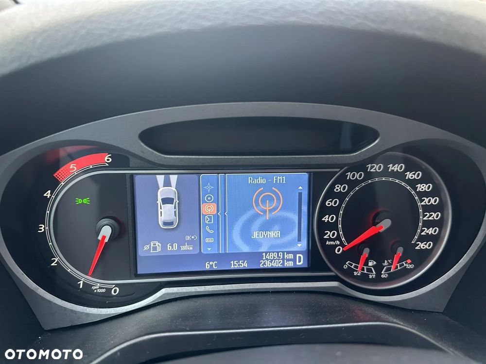 Ford S-Max 2.0 TDCi DPF Titanium - 24