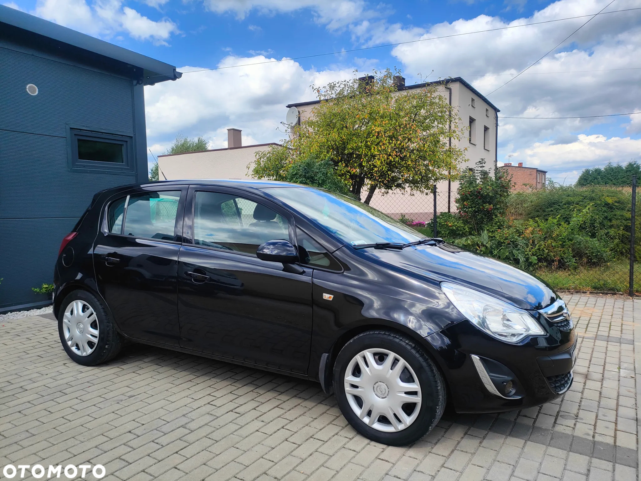 Opel Corsa 1.2 16V Cosmo - 3