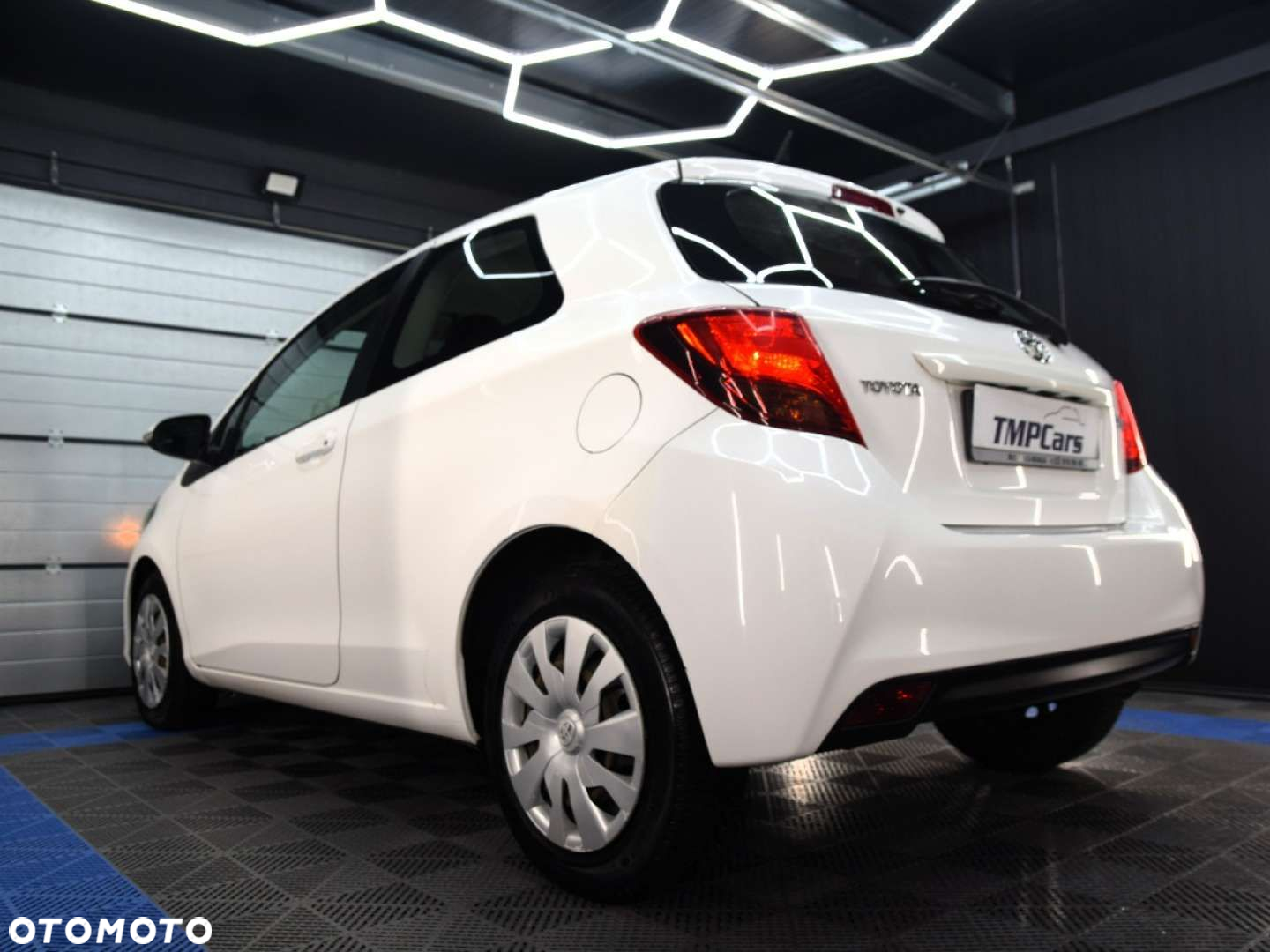 Toyota Yaris - 4