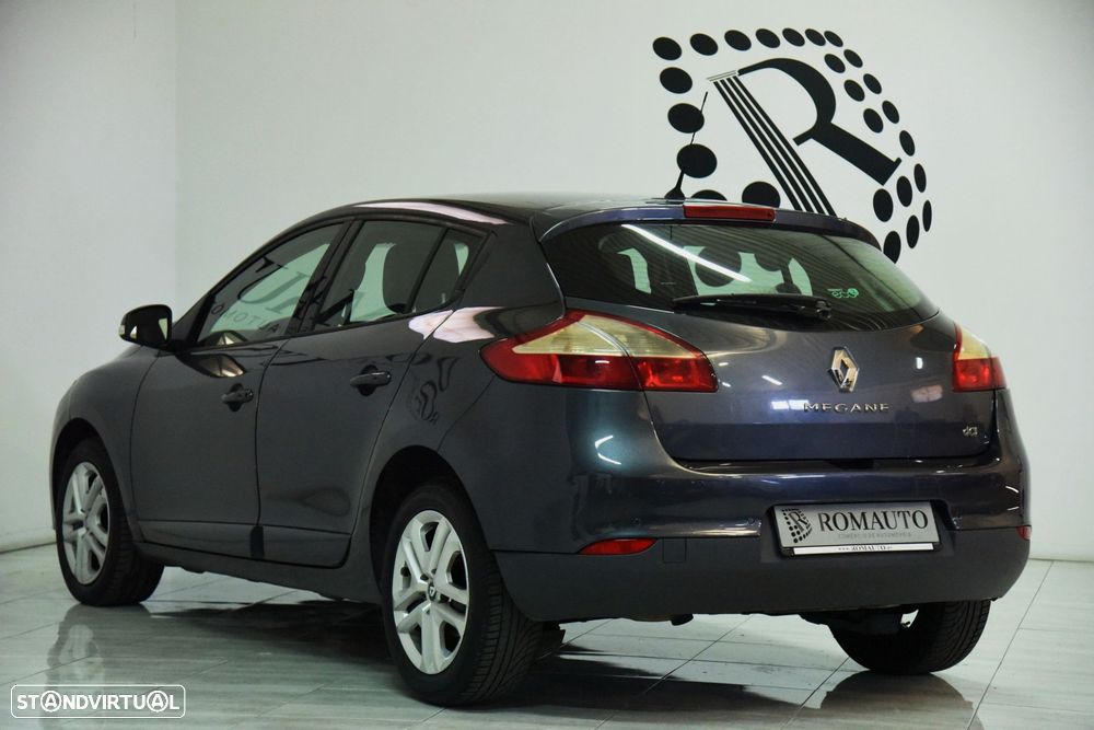 Renault Mégane 1.5 dCi Dynamique SS - 9