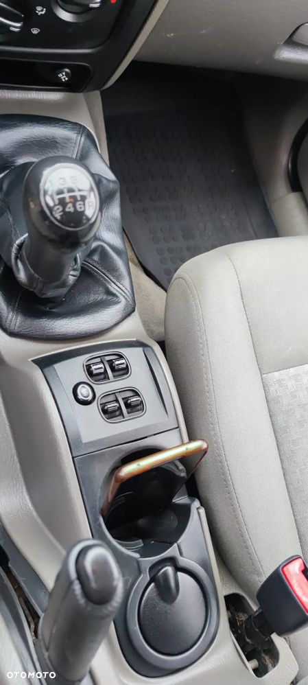 Jeep Cherokee 2.4 Sport - 9