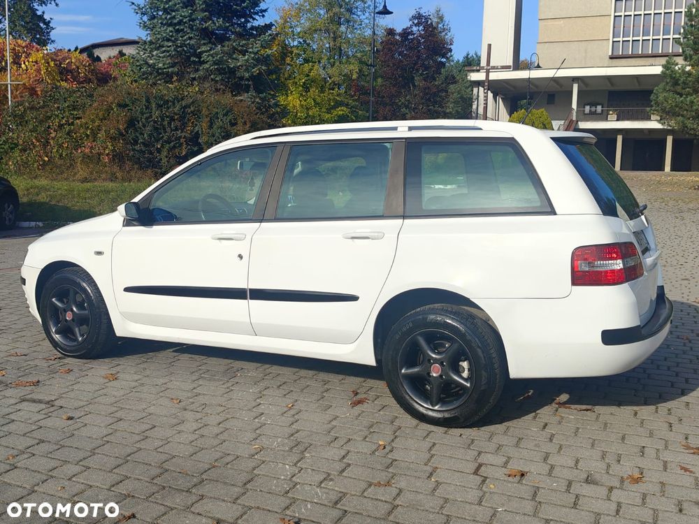 Fiat Stilo 1.9 JTD Multijet 8V Dynamic - 26