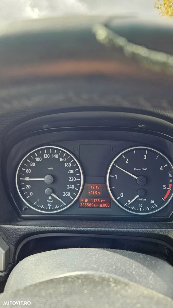 BMW Seria 3 320d - 5