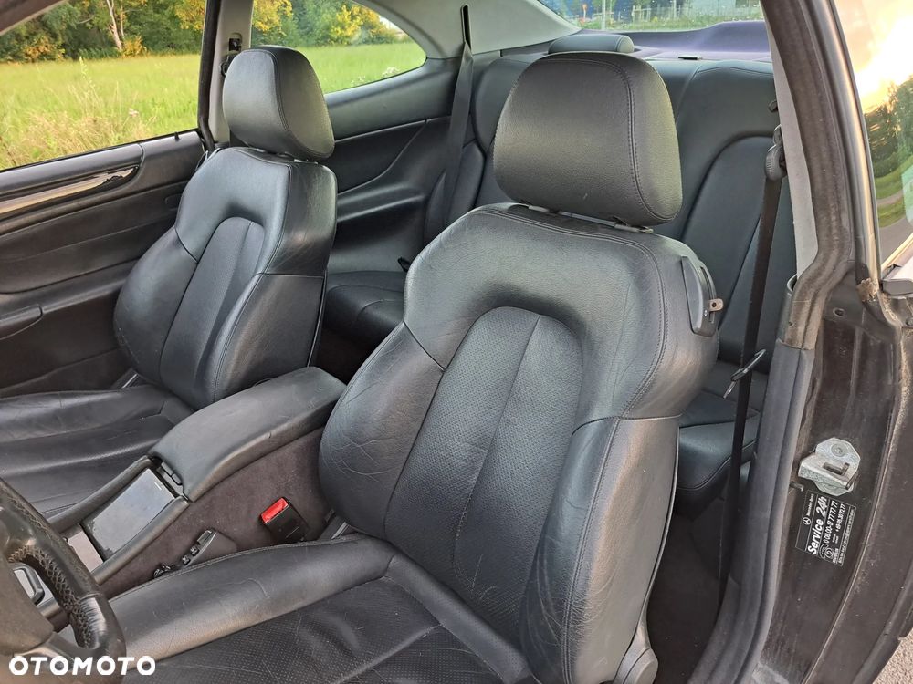 Mercedes-Benz CLK - 8