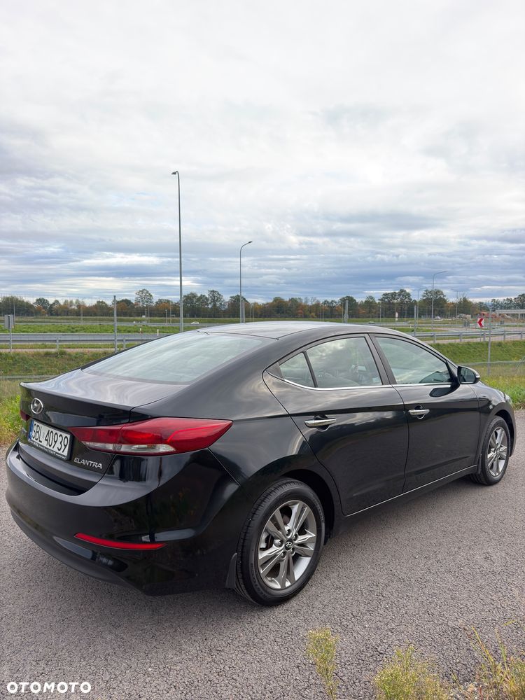 Hyundai Elantra 2016 photo 2