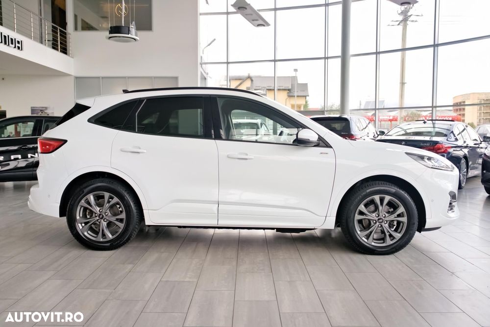 Ford Kuga 2.5 Duratec PHEV ST-LINE - 6