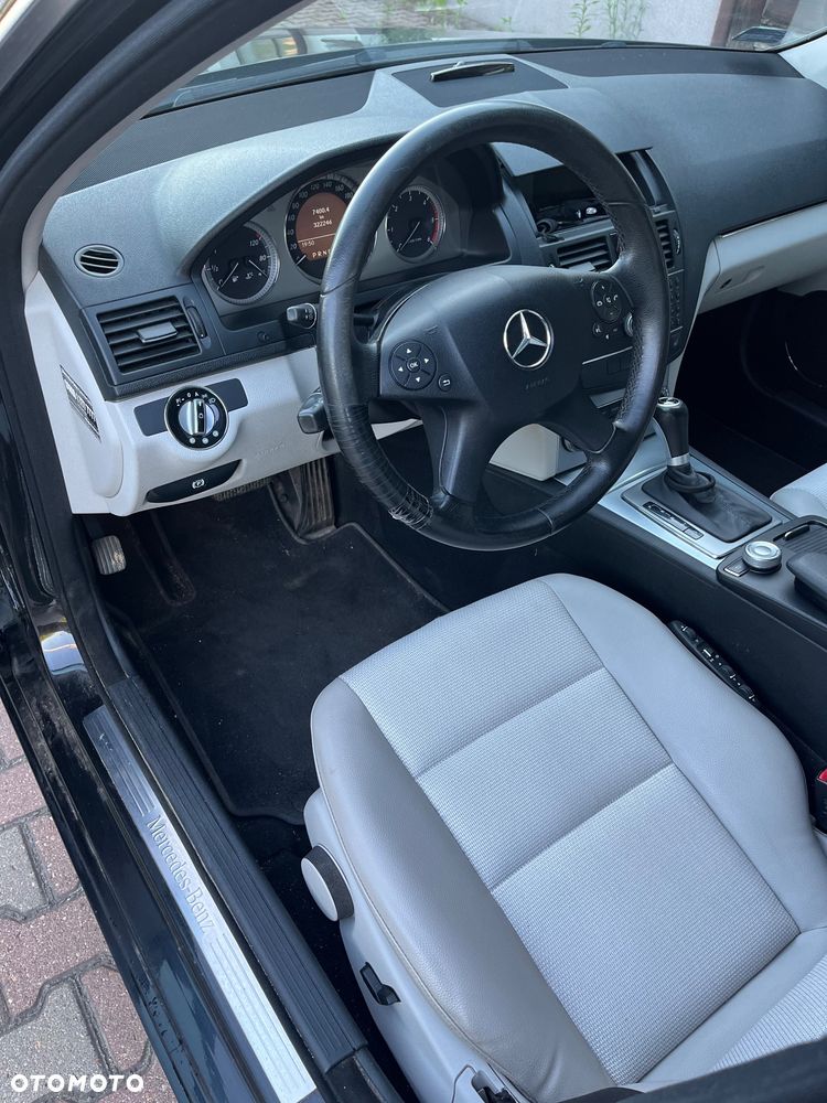 Mercedes-Benz Klasa C - 28