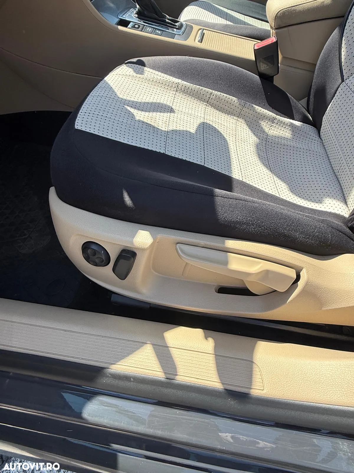 Volkswagen Passat Variant 2.0 TDI Blue TDI DSG Comfortline - 8
