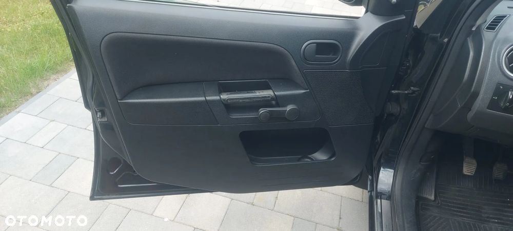 Ford Fusion 1.4 Trend - 25