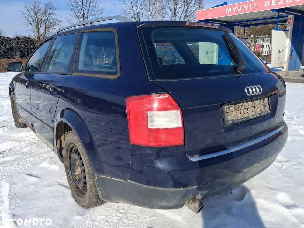 Audi A4 B6 Avant Kombi silnik 1.6 ALZ 8V 102 KM skrzynia biegów ENL drzwi klapa zderzak błotnik LY5K granatowy lampa zamek alternator rozrusznik wiązka przewód rura sterownik moduł zegary fis tempomat szyba lewarek boczek fotel niebieski panel mcperson zwrotnica belka sanki maglownica pompa mechanizm zamek zacisk kolektor lusterko tłumik wydech wykładzina tapicerka schowek głośnik wzmacniacz harman atrapa osłona listwa bagażnika małysz WSZYSTKIE CZĘŚCI NA CZĘŚCI - 5