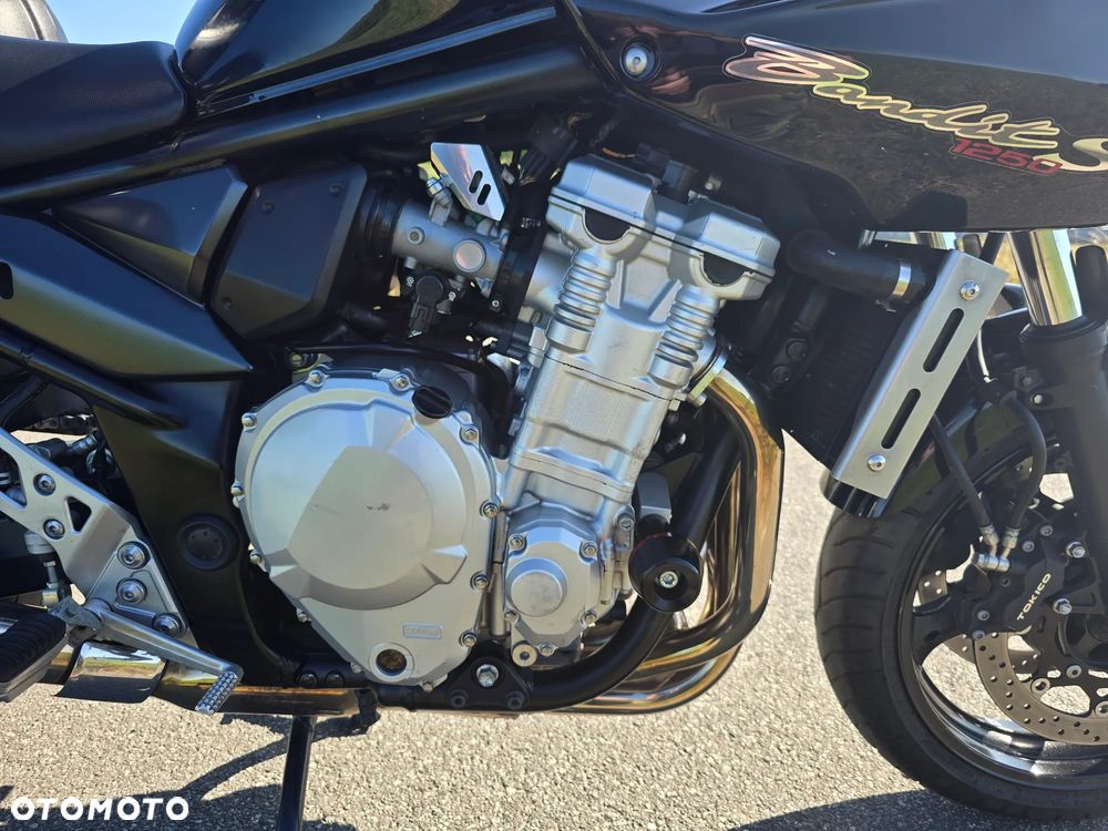 Suzuki Bandit - 8