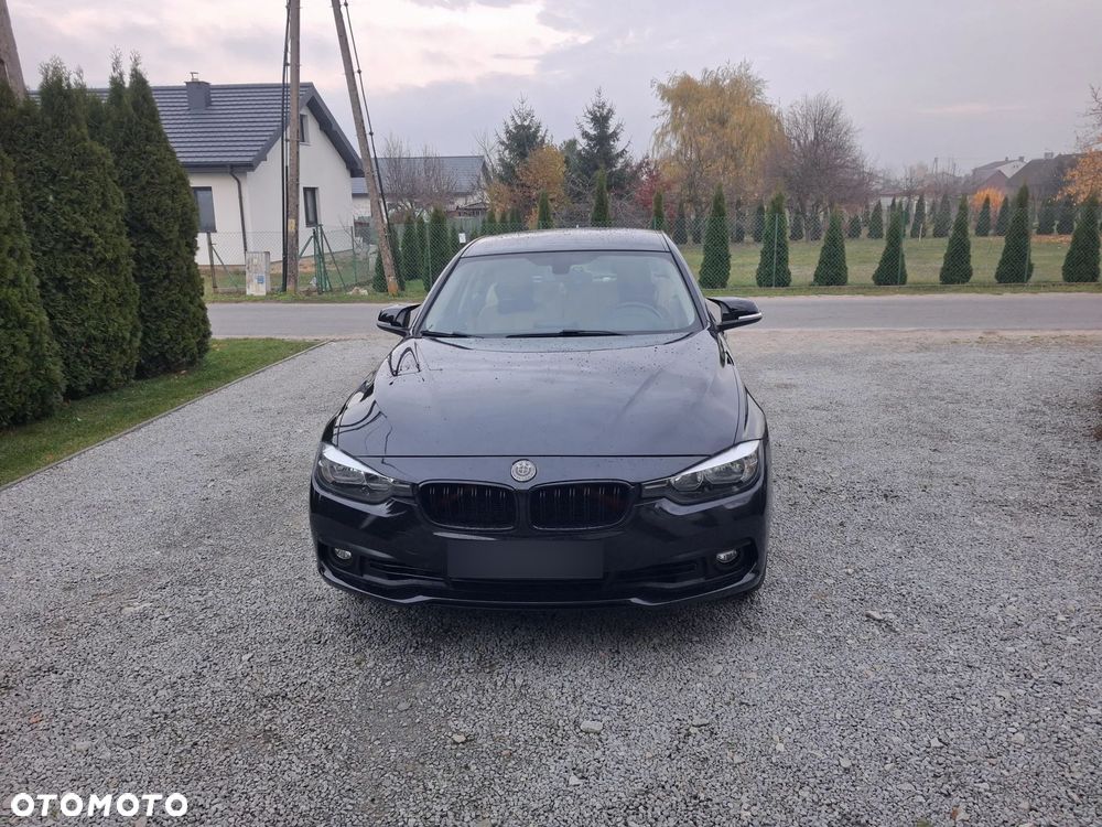 BMW Seria 3 320d Sport Line Shadow - 3