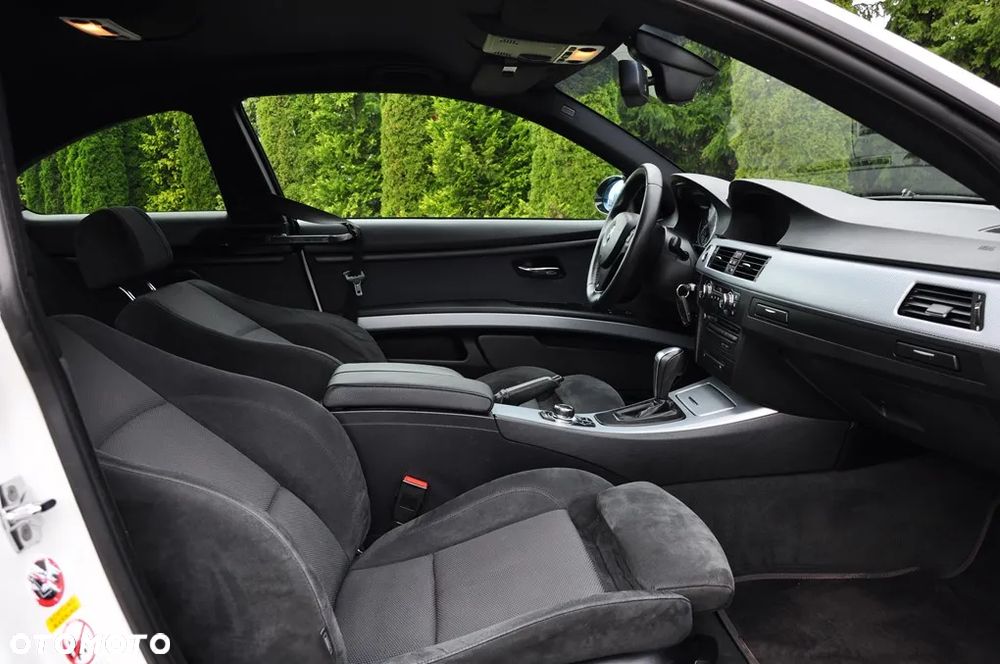 BMW Seria 3 320d - 33