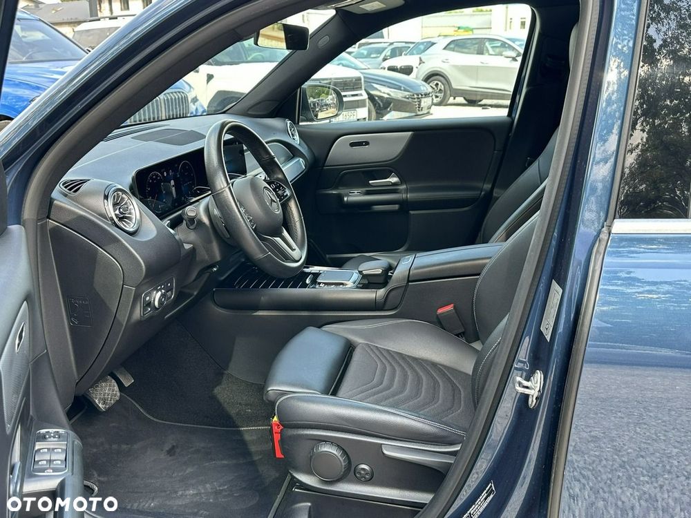 Mercedes-Benz GLB 200 7G-DCT - 14