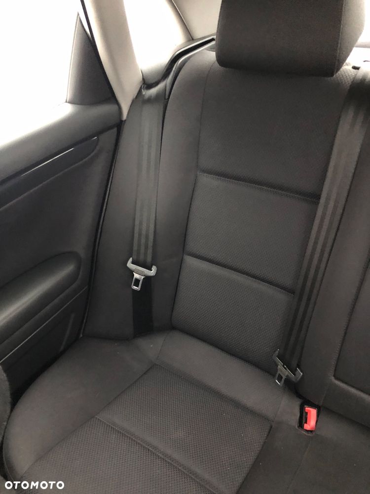 Audi A4 Limousine - 21